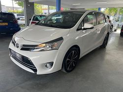 Wit Gebruikt 2017 Toyota Verso Executive MPV | € 18.950 (Iets duurder)