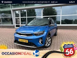 Sporty blue/black m Gebruikt 2023 Kia Stonic Start SUV | € 21.400 (Eerlijke prijs)