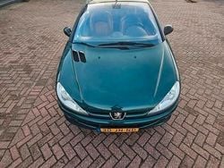 Gebruikt 2002 Peugeot 206 CC Cabriolet | € 1.650 (Duur)