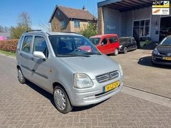Grijs Gebruikt 2003 Opel Agila Color Edition MPV | € 799 (Eerlijke prijs)