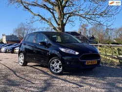 Zwart, metallic lak Gebruikt 2016 Ford Fiesta Style Hatchback | € 7.450 (Goede deal)