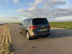Grijs Gebruikt 2019 VW Touran MPV | € 16.250 (Eerlijke prijs)