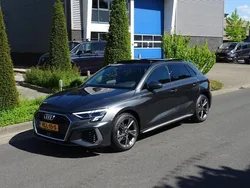Grijs Gebruikt 2021 Audi A3 Sportback S-Line Hatchback | € 32.450 (Duur)