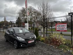 Zwart Gebruikt 2018 Peugeot 208 GT-line Hatchback | € 8.999 (Eerlijke prijs)