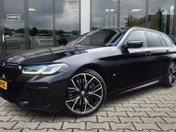 Zwart Gebruikt 2021 BMW 530 M Sport Stationwagen | € 59.900