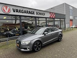 Grijs (metallic) Gebruikt 2018 Audi A3 Sport Sedan | € 16.950 (Super prijs)