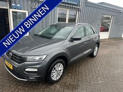 Grijs Gebruikt 2019 VW T-Roc Style SUV | € 20.950 (Goede deal)
