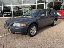 Grijs Gebruikt 2004 Volvo XC70 Momentum SUV | € 4.997 (Eerlijke prijs)