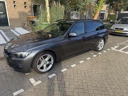 Grijs Gebruikt 2018 BMW 318 Stationwagen | € 16.500 (Eerlijke prijs)