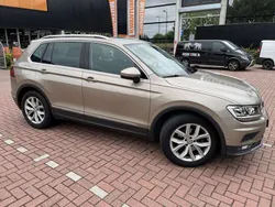 Geel Gebruikt 2018 VW Tiguan Highline SUV | € 20.999 (Goede deal)