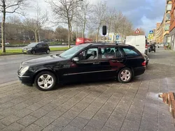 Zwart Gebruikt 2006 Mercedes E200 Stationwagen | € 6.500