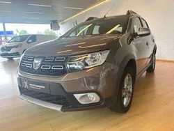 Bruin Gebruikt 2021 Dacia Sandero Stepway Hatchback | € 11.885 (Goede deal)