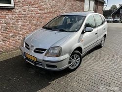 Grijs Gebruikt 2001 Nissan Almera Tino Comfort MPV | € 1.950 (Duur)