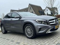 Grijs Gebruikt 2015 Mercedes GLA200 Ambition SUV | € 17.800 (Eerlijke prijs)