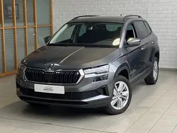 Grijs Gebruikt 2024 Skoda Karoq Selection SUV | € 35.800 (Eerlijke prijs)