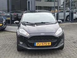Zwart Gebruikt 2017 Ford Fiesta Style Hatchback | € 7.740 (Iets duurder)