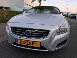 Grijs Gebruikt 2013 Volvo V60 Kinetic Stationwagen | € 6.750 (Goede deal)