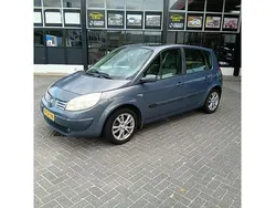 Grijs Gebruikt 2006 Renault Scénic II Dynamique MPV | € 1.150 (Goede deal)