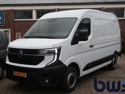 Wit Gebruikt 2024 Renault Master Van | € 30.950 (Super prijs)