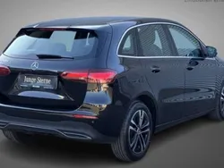 Zwart Gebruikt 2023 Mercedes B250e Luxury MPV | € 31.250 (Super prijs)