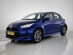 Blauw Gebruikt 2024 Toyota Yaris Hatchback | € 22.945 (Eerlijke prijs)