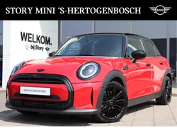 Rood Gebruikt 2024 Mini Cooper Comfort Hatchback | € 29.950 (Iets duurder)