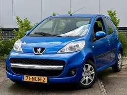 Blauw, metallic lak Gebruikt 2010 Peugeot 107 Hatchback | € 2.950 (Eerlijke prijs)