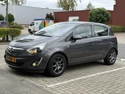 Grijs Gebruikt 2011 Opel Corsa Hatchback | € 3.000 (Eerlijke prijs)
