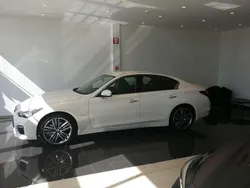 Wit Gebruikt 2015 Infiniti Q50 Sedan | € 9.500