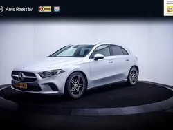 Grijs Gebruikt 2020 Mercedes A180 Business Hatchback | € 23.750 (Super prijs)