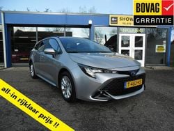 Grijs Gebruikt 2023 Toyota Corolla Active Stationwagen | € 24.250 (Goede deal)