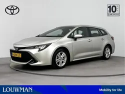 Grijs, metallic lak Gebruikt 2022 Toyota Corolla Active Stationwagen | € 24.945 (Eerlijke prijs)