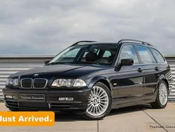 Zwart Gebruikt 2000 BMW 330 Executive Stationwagen | € 15.950