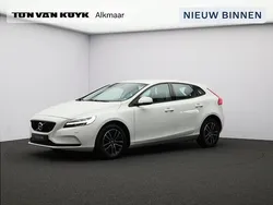 Wit Gebruikt 2016 Volvo V40 Stationwagen | € 14.950 (Eerlijke prijs)