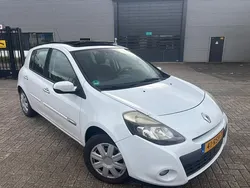 Wit Gebruikt 2011 Renault Clio II Hatchback | € 3.100 (Iets duurder)
