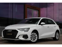Wit Gebruikt 2022 Audi A3 Business Hatchback | € 28.450 (Eerlijke prijs)
