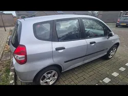 Zilver Gebruikt 2004 Honda Jazz LS Hatchback | € 2.599 (Iets duurder)