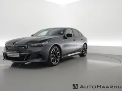 Grijs Gebruikt 2024 BMW i5 M Sport Sedan | € 85.900 (Duur)