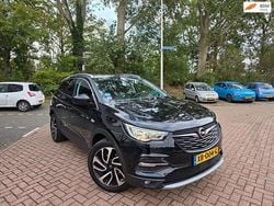 Zwart Gebruikt 2018 Opel Grandland X Ultimate SUV | € 13.499 (Eerlijke prijs)