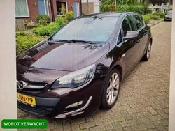 Bruin Gebruikt 2013 Opel Astra Sport Hatchback | € 4.750 (Eerlijke prijs)