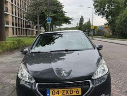 Grijs Gebruikt 2013 Peugeot 208 Envy Hatchback | € 5.000 (Iets duurder)