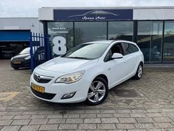 Wit Gebruikt 2012 Opel Astra Edition Stationwagen | € 2.750 (Goede deal)