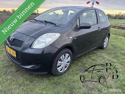 Zwart (metallic) Gebruikt 2007 Toyota Yaris Sol Hatchback | € 1.199