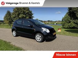 Zwart Gebruikt 2011 Suzuki Alto Hatchback | € 3.750 (Eerlijke prijs)