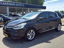 Zwart Gebruikt 2017 Renault Clio IV Night&Day Hatchback | € 11.950