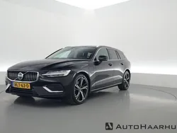 Zwart Gebruikt 2024 Volvo V60 Plus Stationwagen | € 47.750 (Eerlijke prijs)