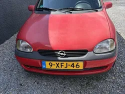 Rood Gebruikt 2000 Opel Corsa Hatchback | € 850 (Goede deal)