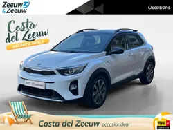 (bud) clear white/black s Gebruikt 2020 Kia Stonic SUV | € 16.350 (Eerlijke prijs)
