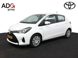 Wit Gebruikt 2015 Toyota Yaris Hatchback | € 11.950 (Eerlijke prijs)