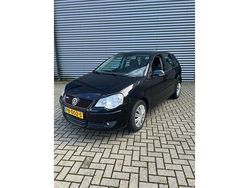 Zwart Gebruikt 2007 VW Polo Trendline Hatchback | € 2.950 (Eerlijke prijs)